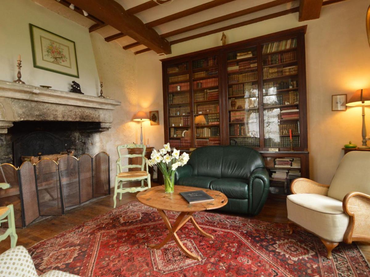 Villa Gorgeous Mansion with Pool in Saint Paul du Bois Chambre photo